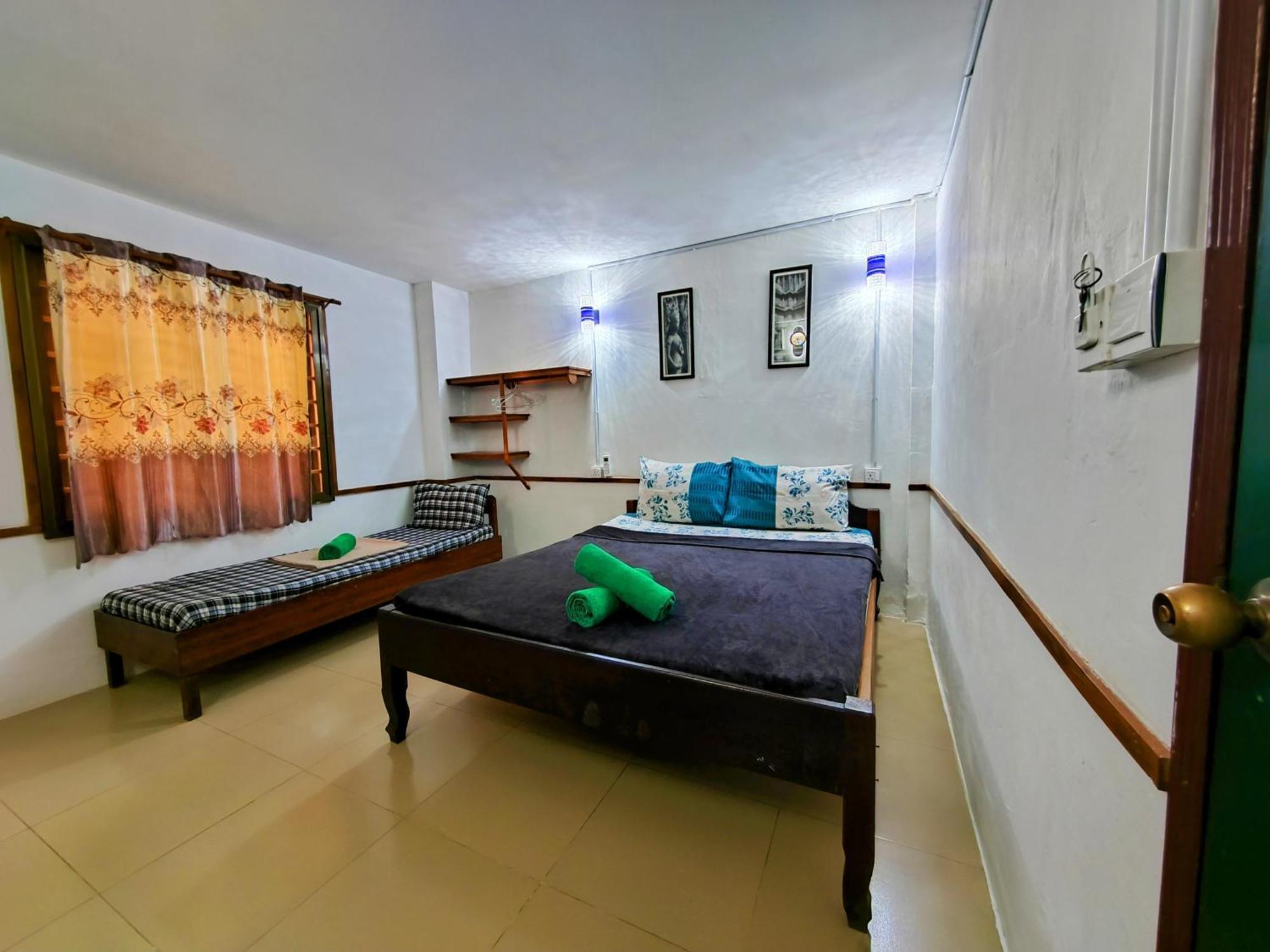 Soben Cafe Guesthouse & Restaurant Siem Reap Oda fotoğraf